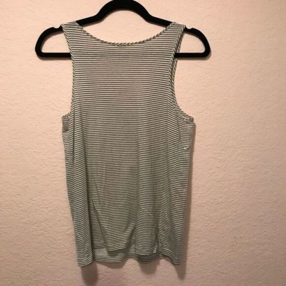 NWOT. J. Crew sparkly sleeveless top - Picture 3 of 7